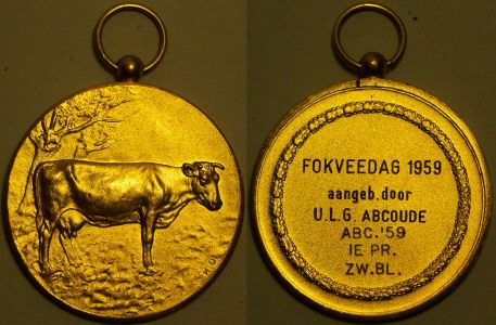 An original Dutch Fokveedag gilded medal from www.lainson.eu