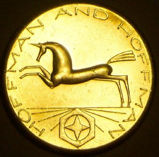 Coin picture of obverse of a 1 ounce silver US Hoffman and hoffman silver unicorn round ingot 1981